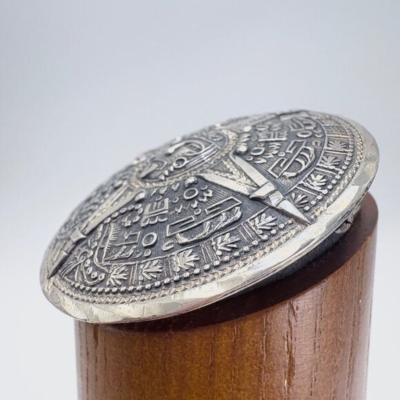 VTG Sterling Silver 925 Mayan Calendar Sun Textured Brooch Size 2" Diameter - Picture 4 of 10